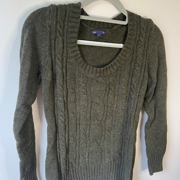 GAP Dark Green Cable Cotton Blend Sweater Long Sleeve Holiday Sweater Medium - Picture 2 of 5